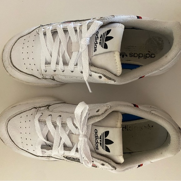 Boys Adidas Leather Sneakers - Picture 4 of 9